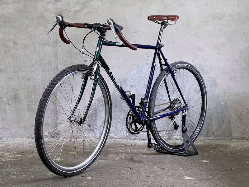 TREK Multitrack 720 TREK Multitrack 720