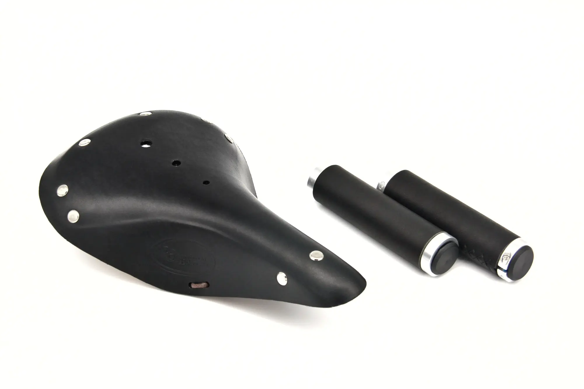 Sattel und Griffe Echtleder CB-540 (Bundle) Sattel und Griffe Echtleder CB-540 (Bundle)